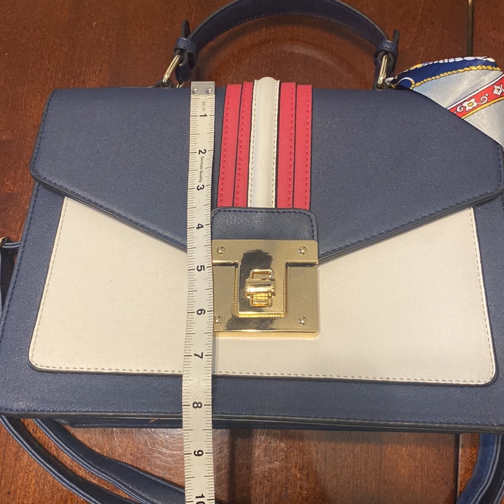 Ladies purse - Picture 2 of 9